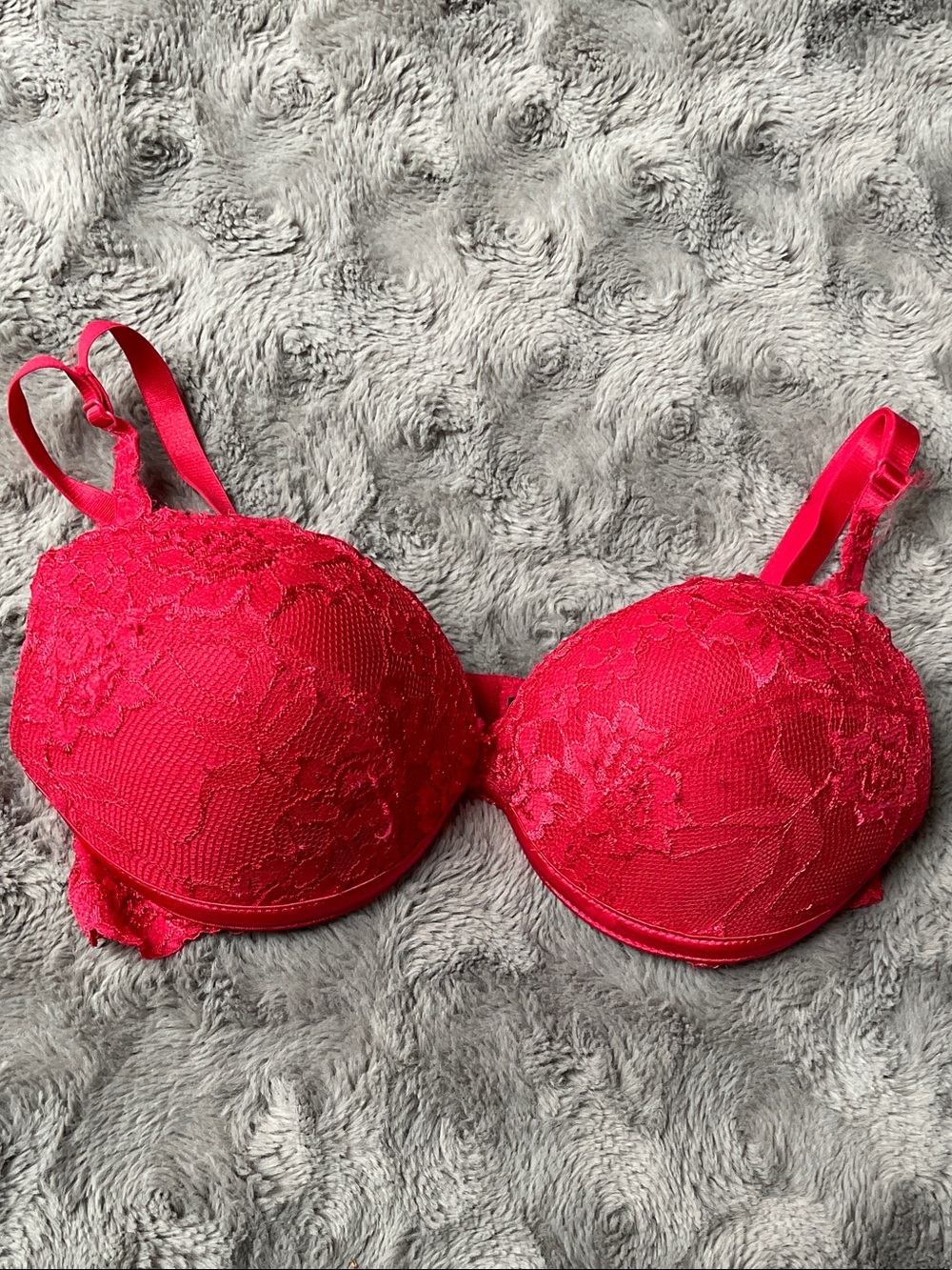 Frederick's of Hollywood Red Lace Push-Up Bra
